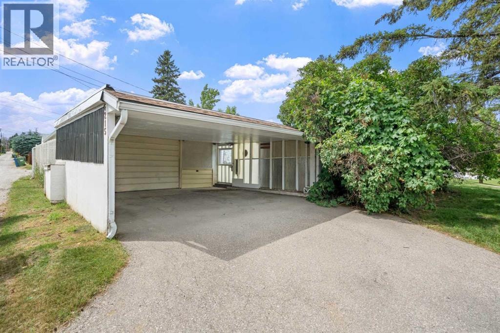 6215 Thorncliffe Drive NW — photo 36