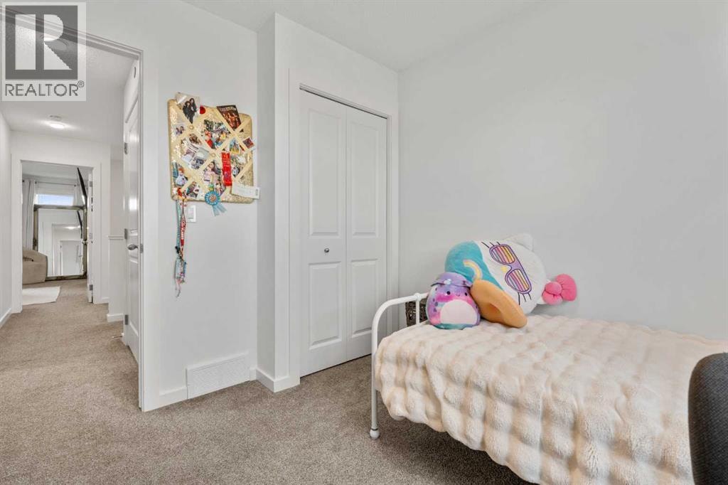 228 Livingston View NE — photo 17