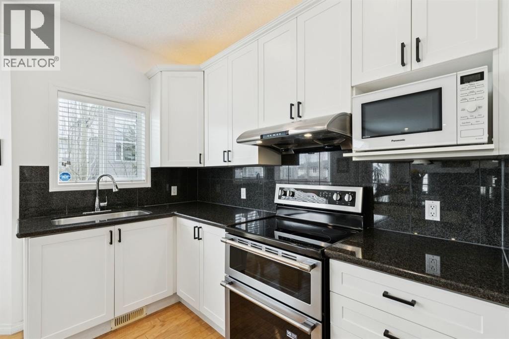 42 Cresthaven Way SW — photo 4