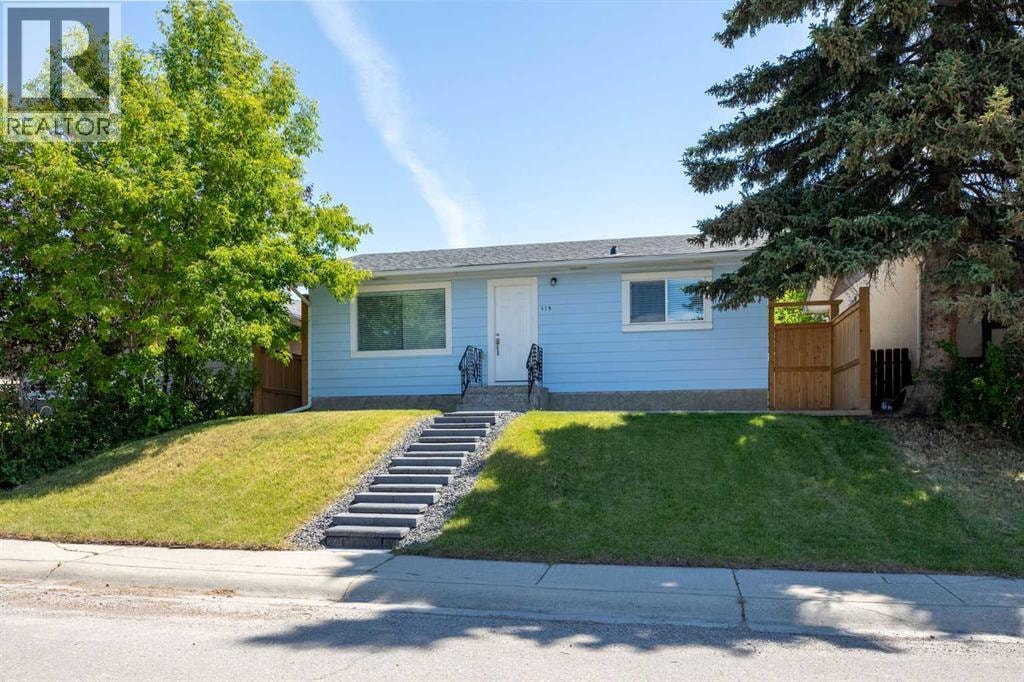 119 Maranda Close NE — photo 2
