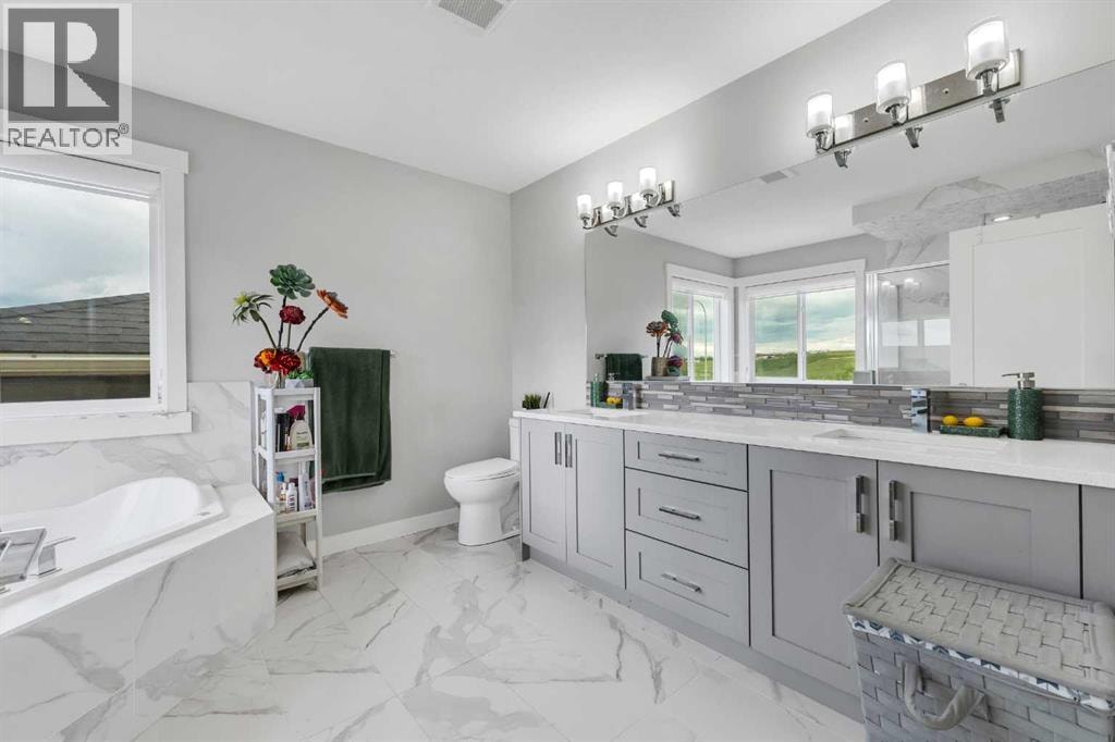 236 Nolanhurst Crescent NW — photo 30