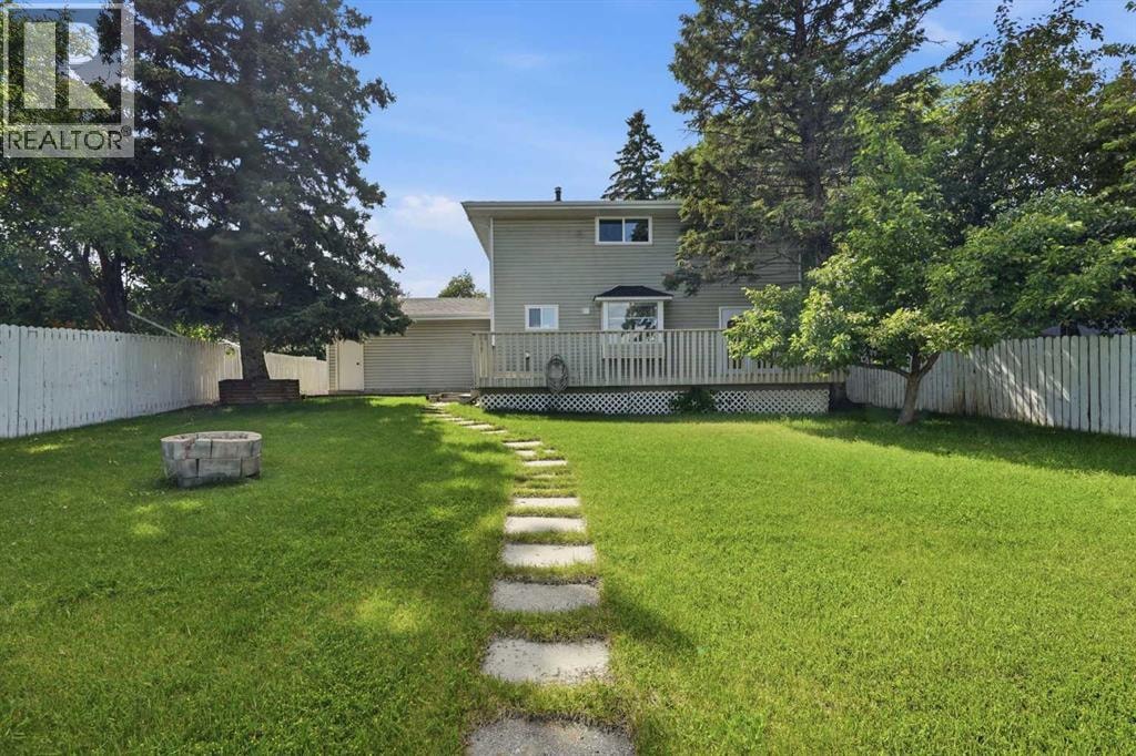 820 Canford Crescent SW — photo 40