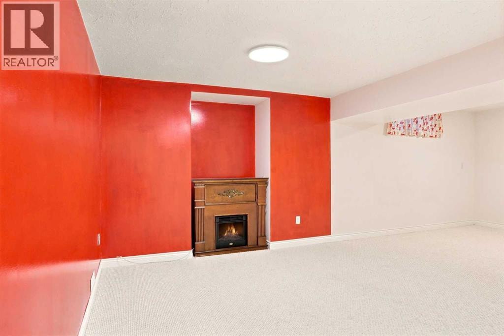 820 Canford Crescent SW — photo 30