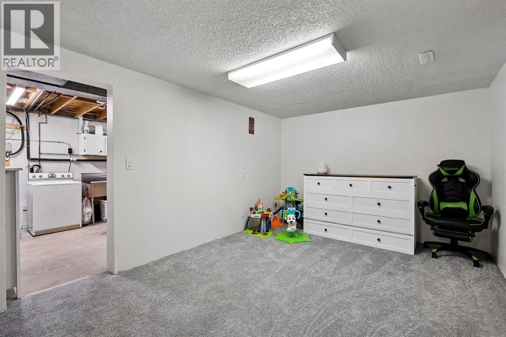 309 Olympia Drive SE — photo 26