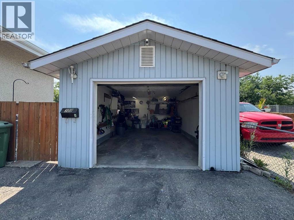 309 Olympia Drive SE — photo 33