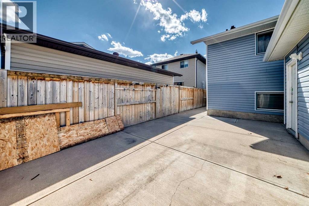 329 Martinwood Place NE — photo 15