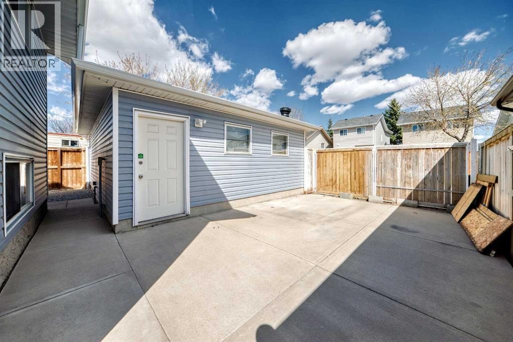 329 Martinwood Place NE — photo 13