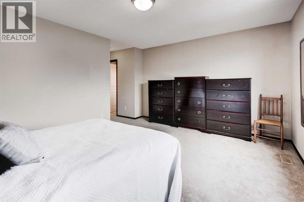 42 Everoak Green SW — photo 16