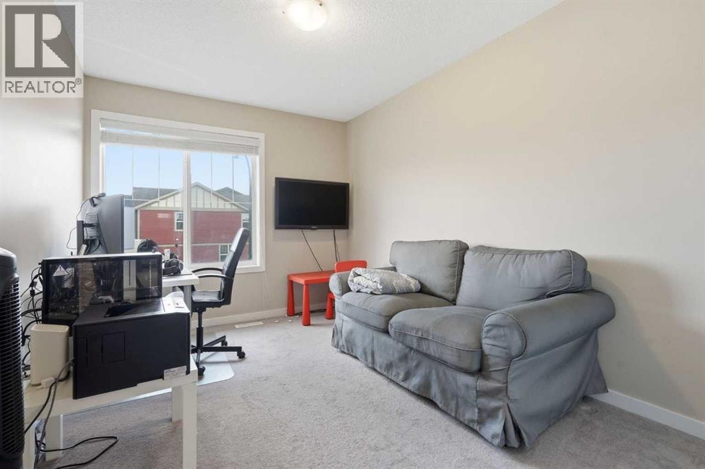 31 Evansridge Crescent NW — photo 32