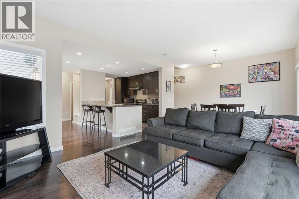 31 Evansridge Crescent NW — photo 8