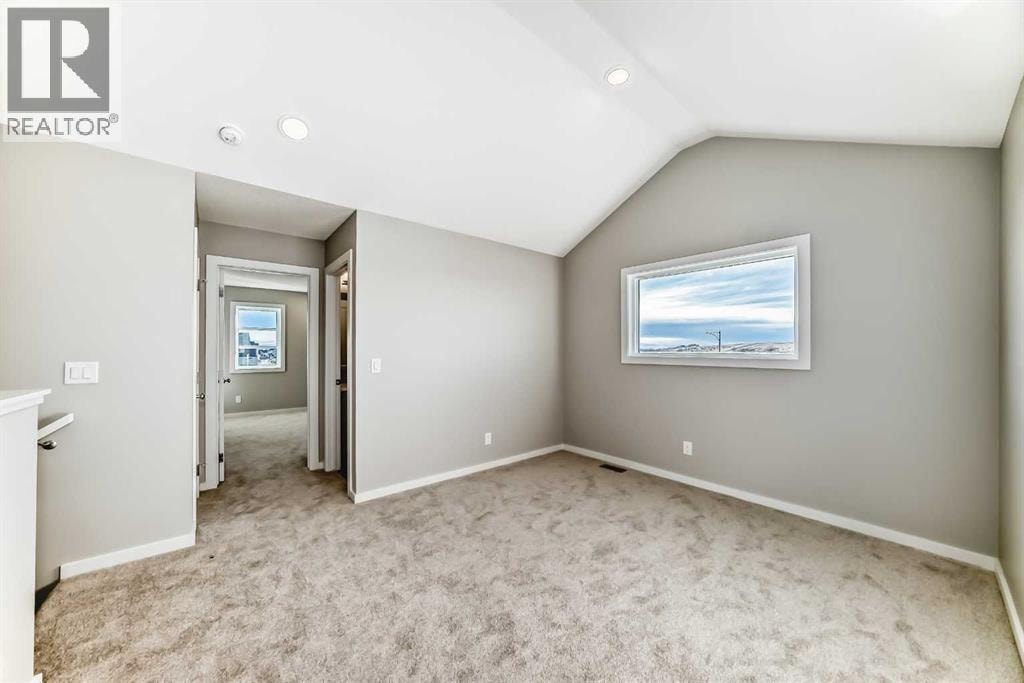 3037 Lanark Boulevard SE — photo 40