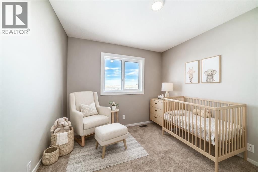 3037 Lanark Boulevard SE — photo 5