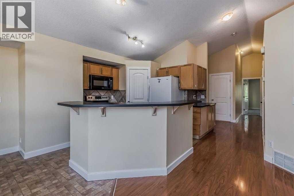211 Saddlebrook Way NE — photo 4