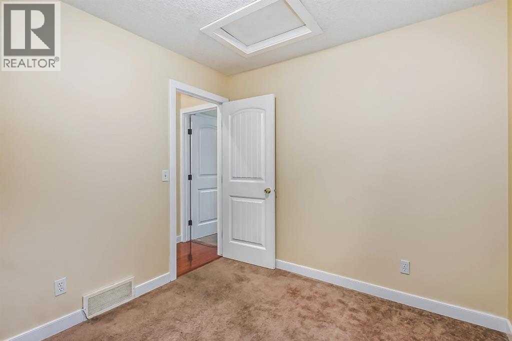 211 Saddlebrook Way NE — photo 33