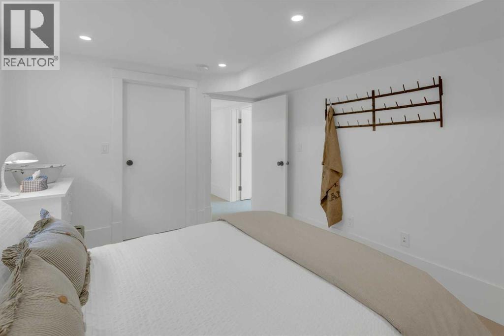 1312 4 Street NW — photo 27