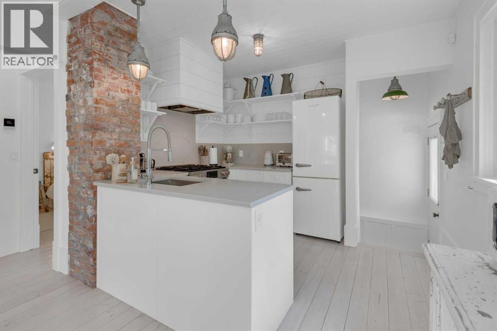 1312 4 Street NW — photo 10