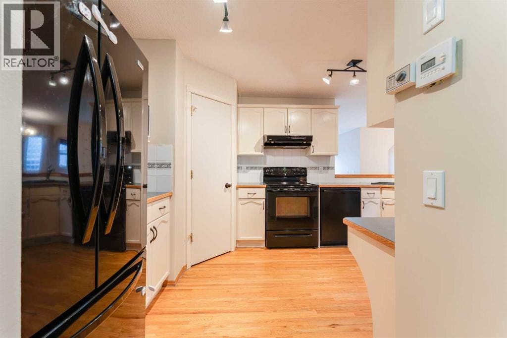 125 Bridlewood Court SW — photo 14