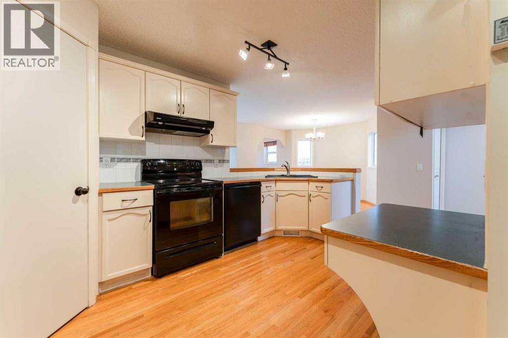 125 Bridlewood Court SW — photo 13