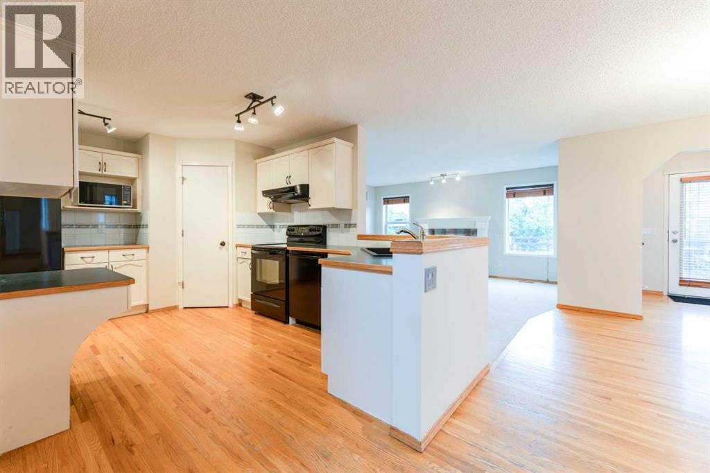 125 Bridlewood Court SW — photo 10