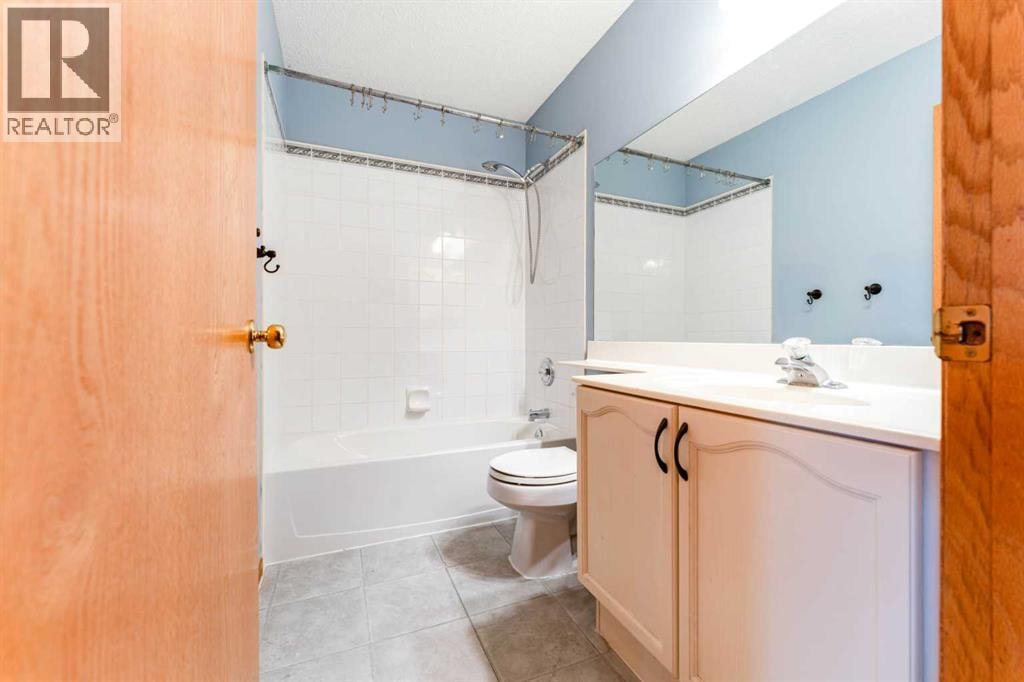 125 Bridlewood Court SW — photo 24
