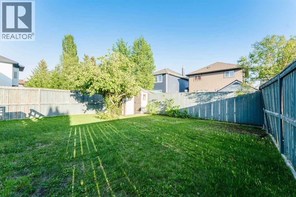 125 Bridlewood Court SW — photo 33