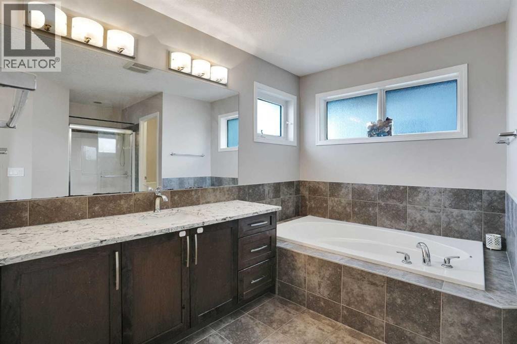 379 Skyview Shores Manor NE — photo 32