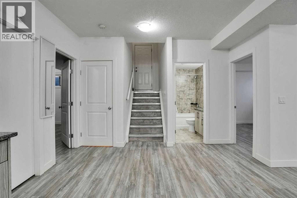 379 Skyview Shores Manor NE — photo 45