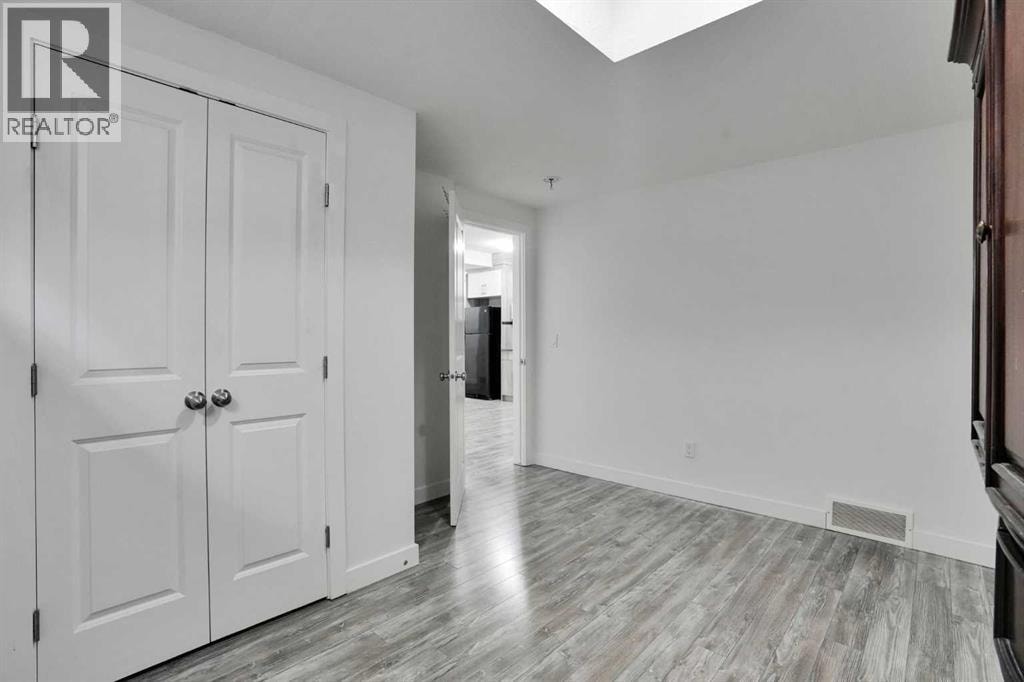 379 Skyview Shores Manor NE — photo 38