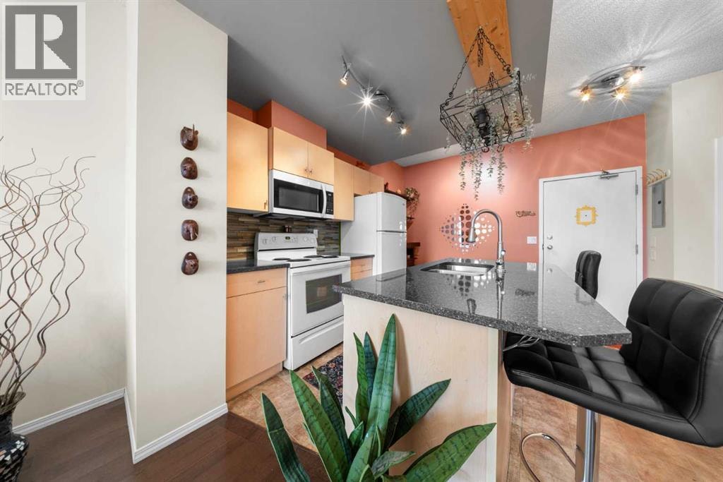 3206, 73 Erin Woods Court SE — photo 5