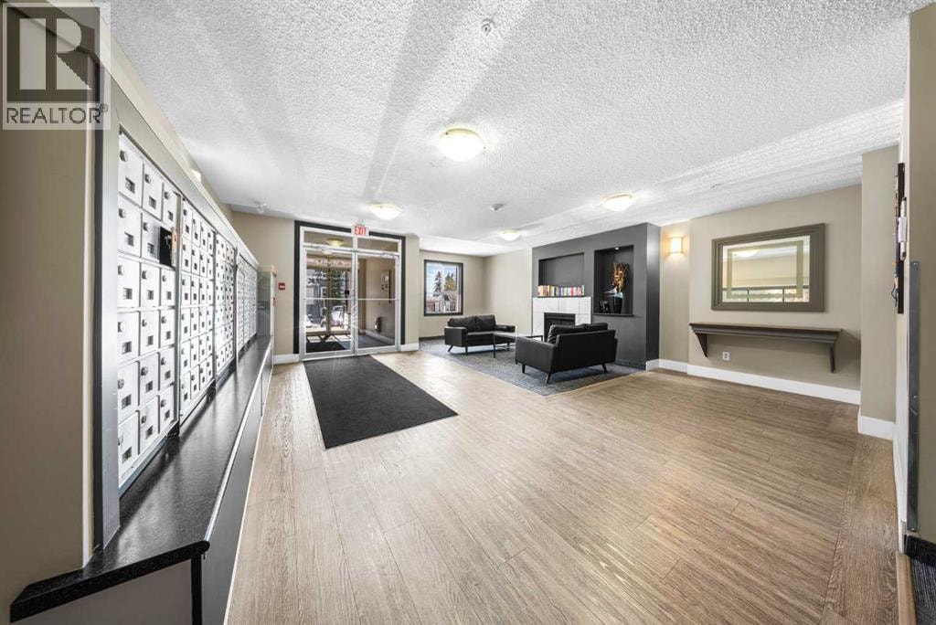 3206, 73 Erin Woods Court SE — photo 18