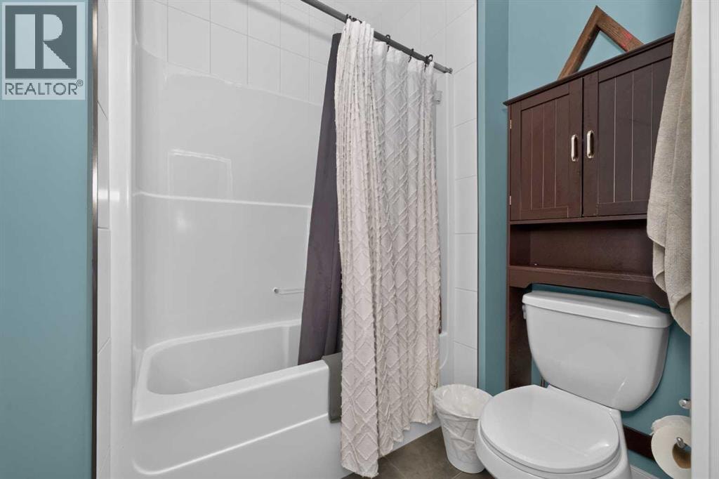 244 Mahogany Bay SE — photo 35