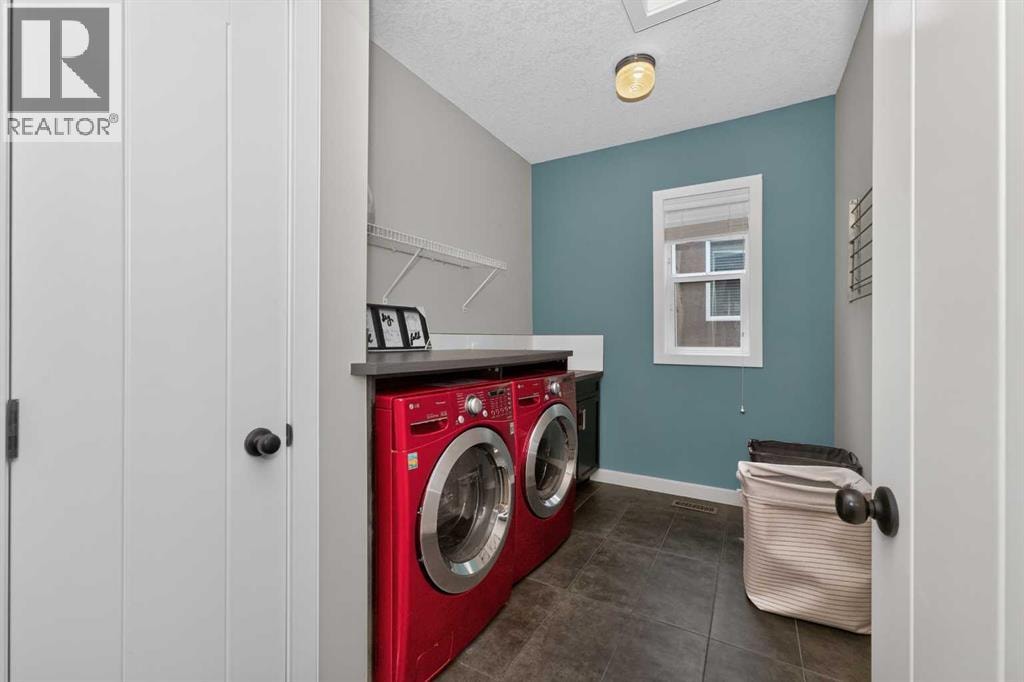 244 Mahogany Bay SE — photo 37