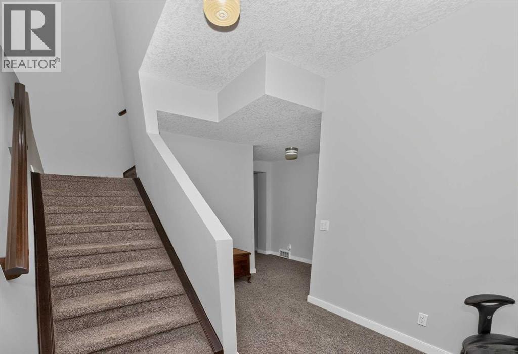 244 Mahogany Bay SE — photo 39