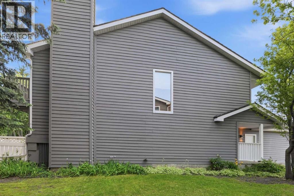16 Wood Crescent SW — photo 41