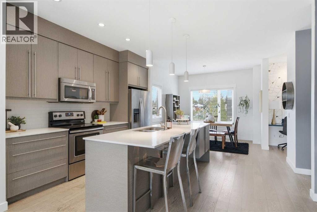 2101, 5305 32 Avenue SW — photo 10