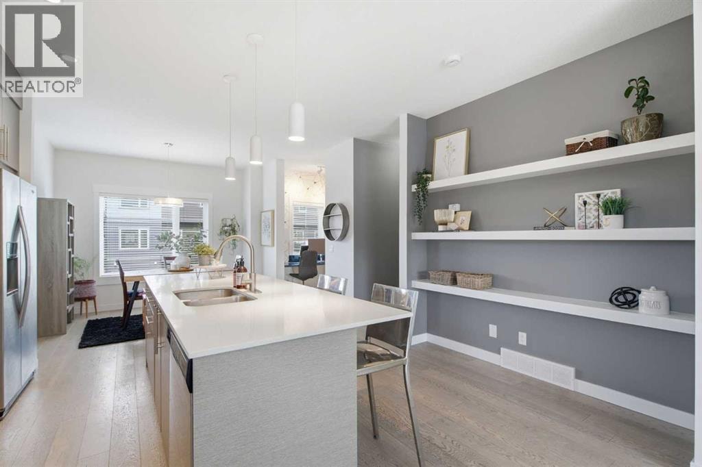 2101, 5305 32 Avenue SW — photo 12