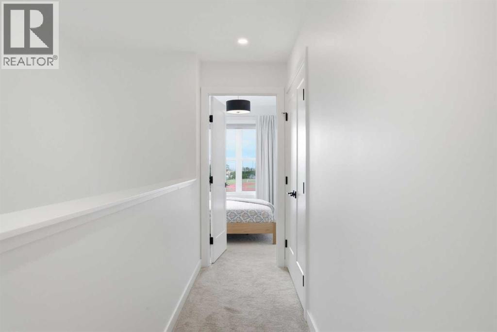 5111 19 Street SW — photo 36