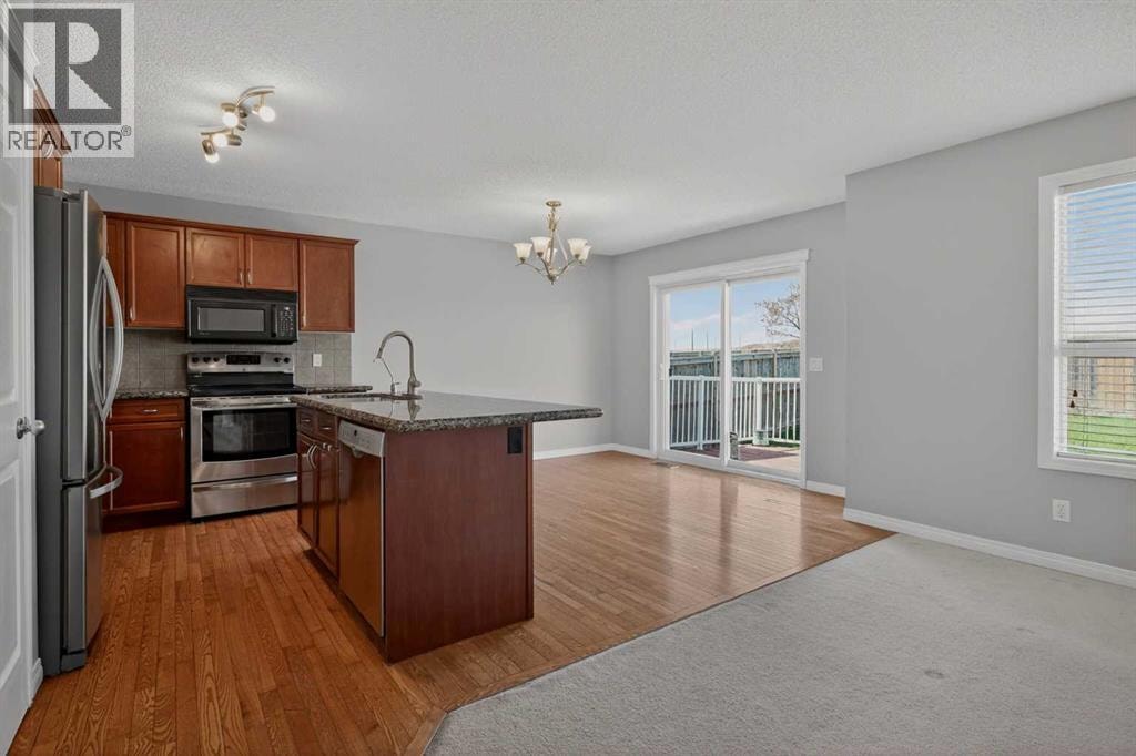 124 Everglen Way SW — photo 8