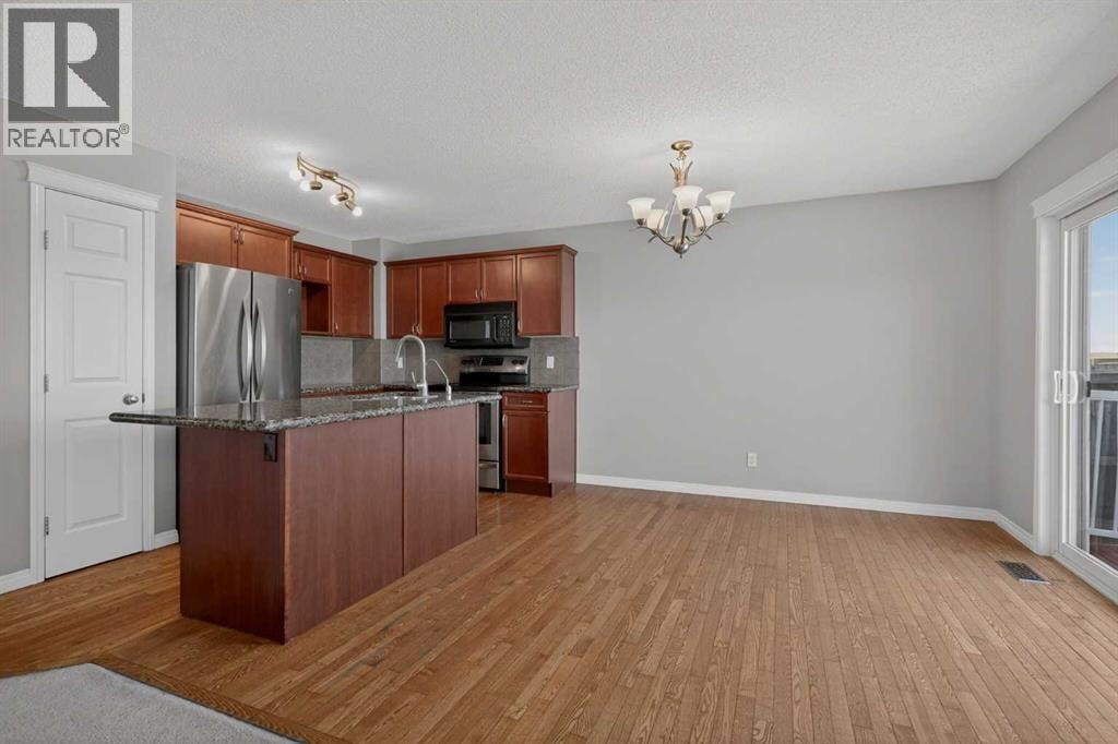 124 Everglen Way SW — photo 7