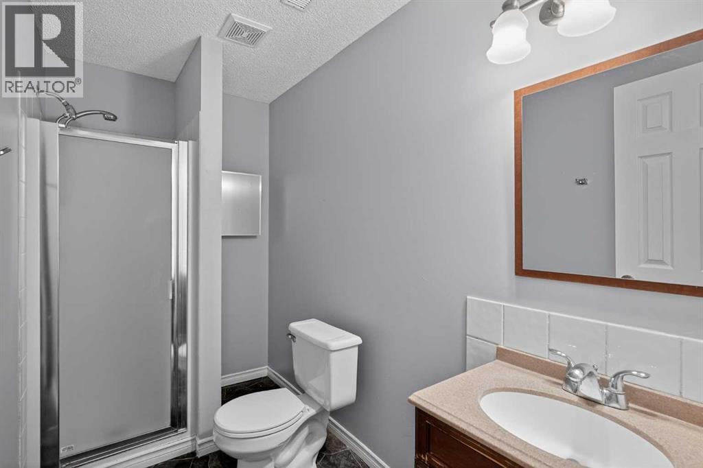 124 Everglen Way SW — photo 32