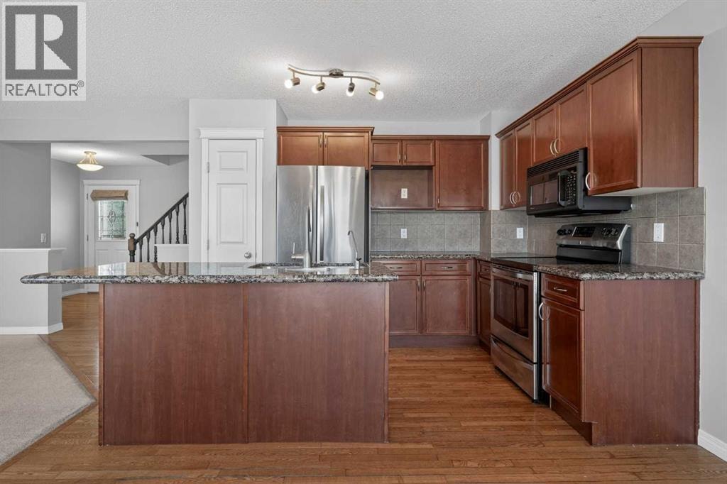124 Everglen Way SW — photo 10