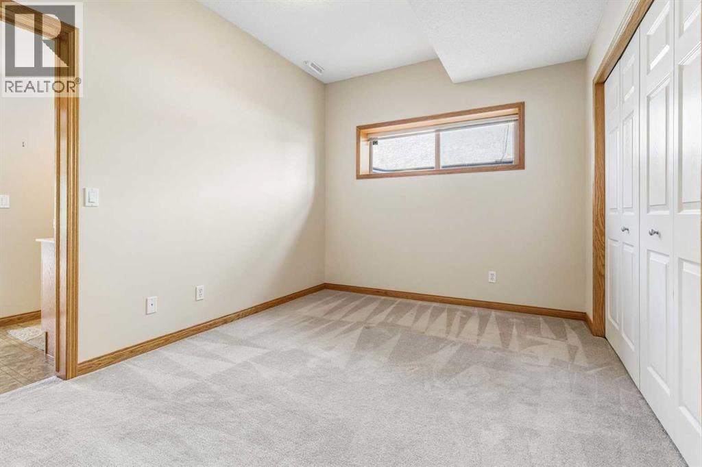 127 Edgeridge Close NW — photo 32