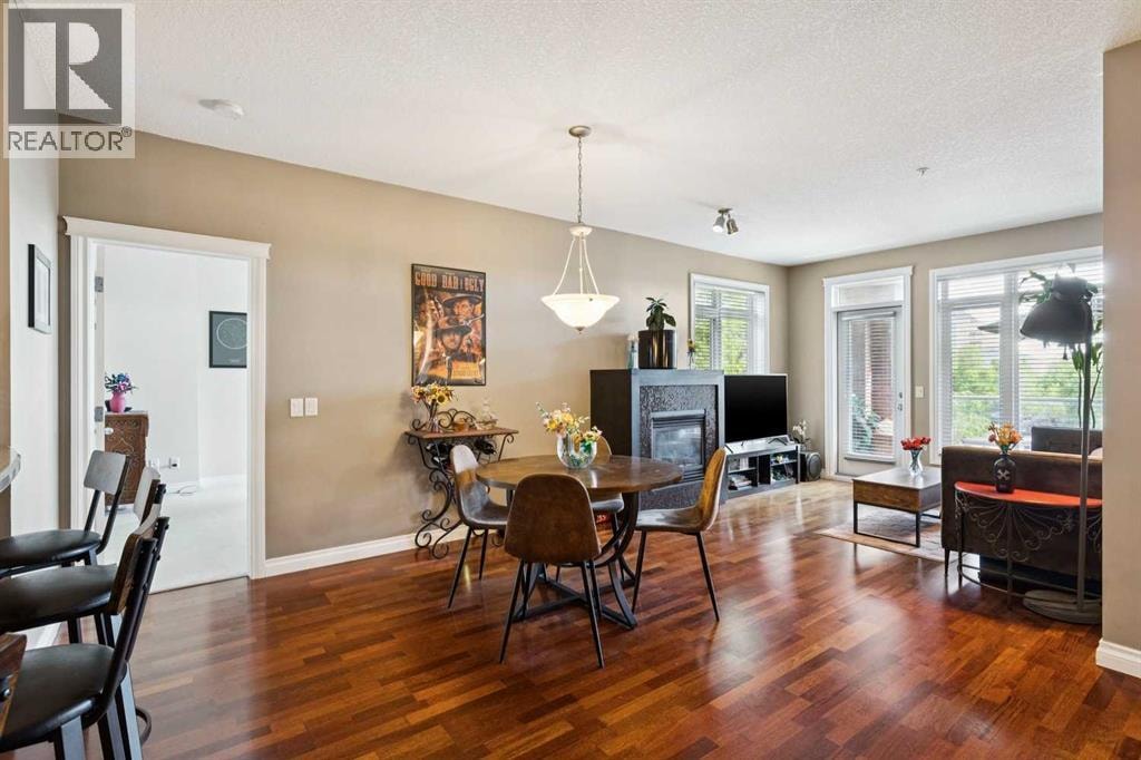303, 10 Hemlock Crescent SW — photo 8