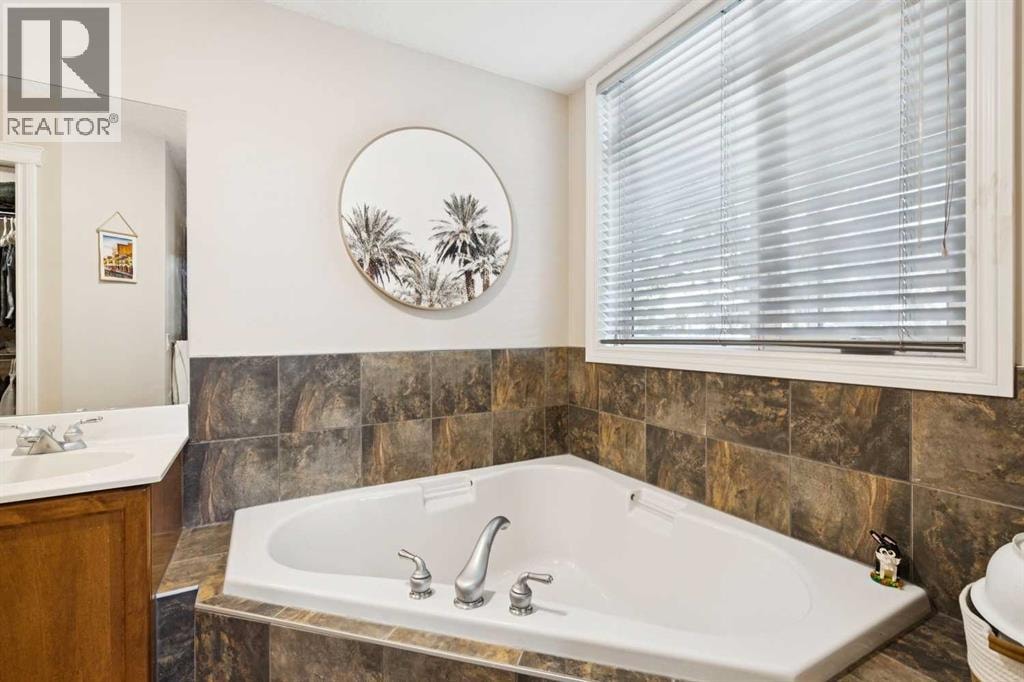 303, 10 Hemlock Crescent SW — photo 21