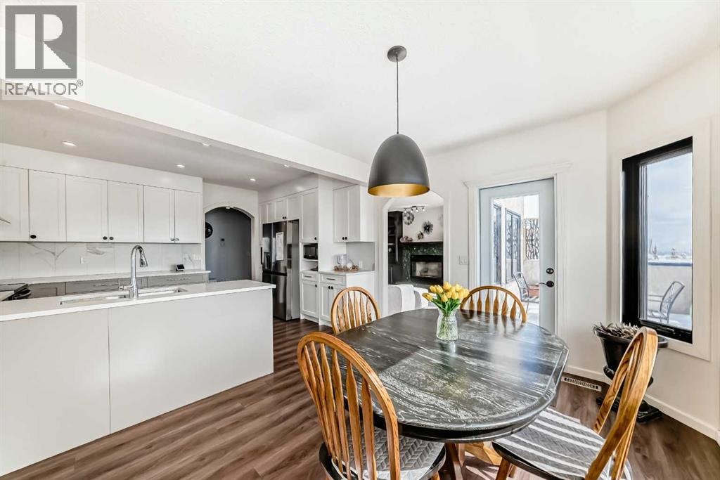 40 Christie Cairn Square SW — photo 15