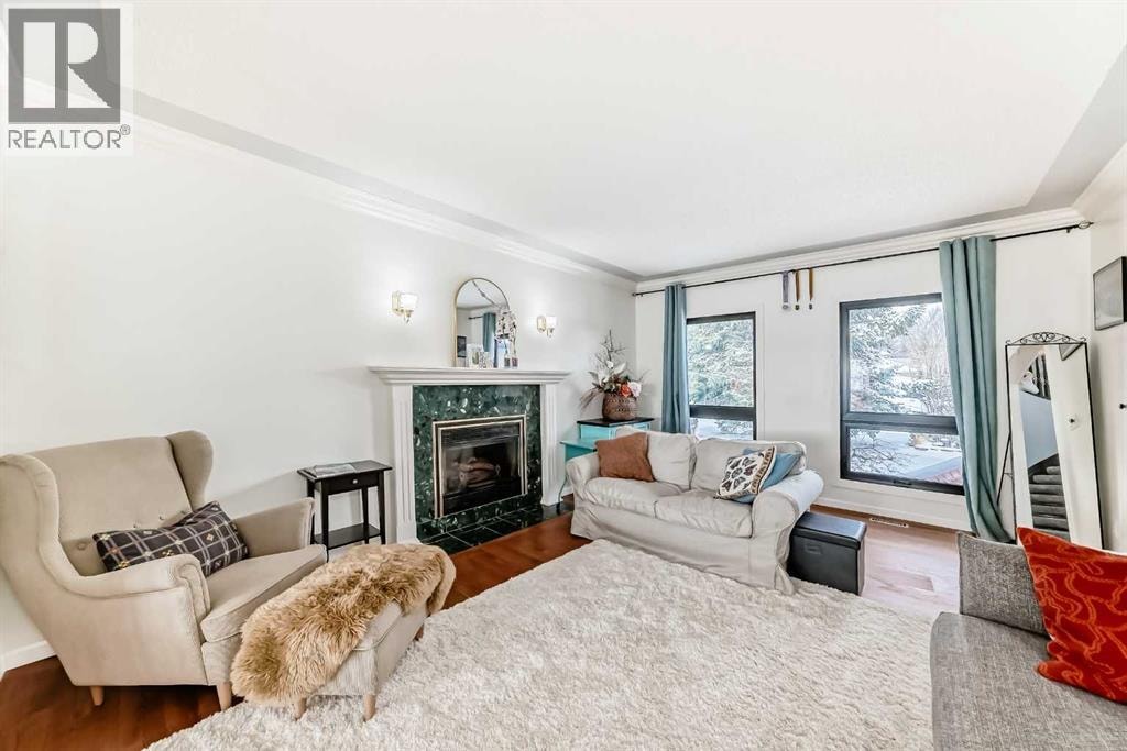 40 Christie Cairn Square SW — photo 5