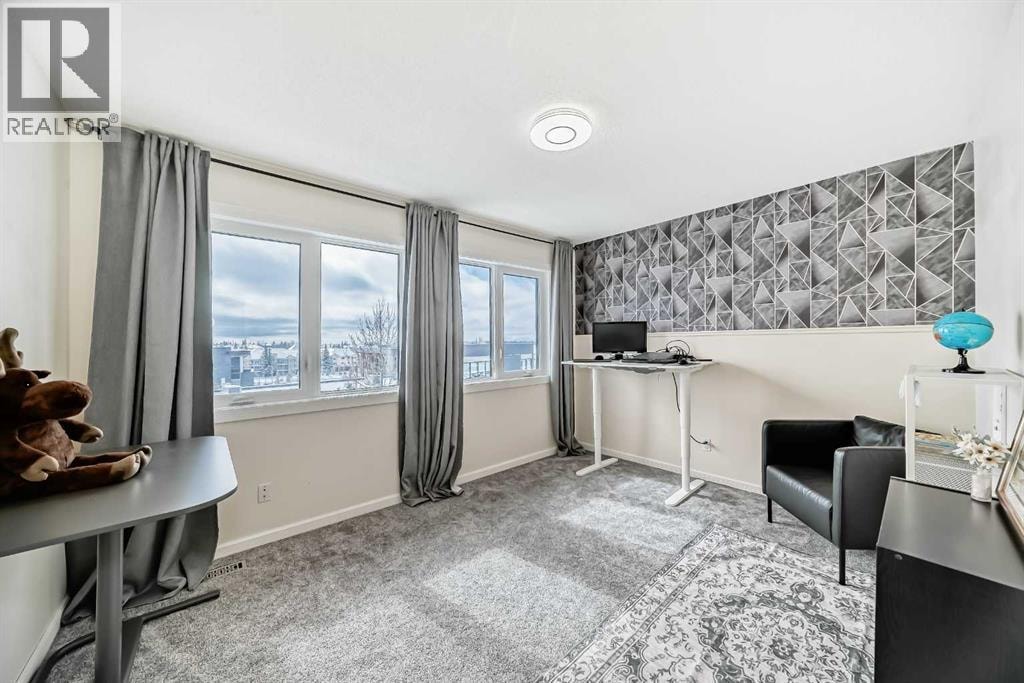 40 Christie Cairn Square SW — photo 31