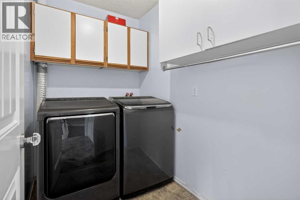 504 1 Avenue NE — photo 19