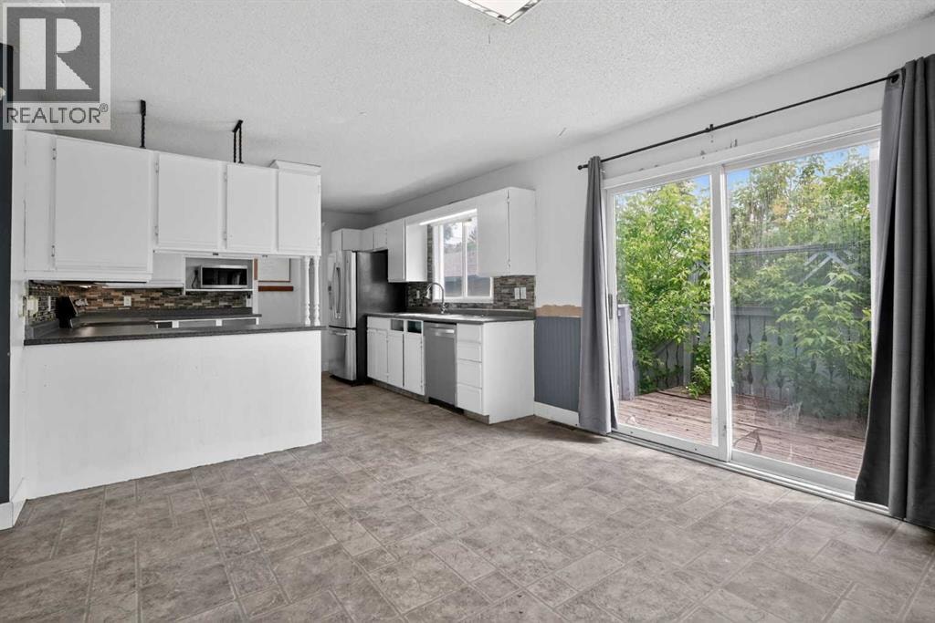 504 1 Avenue NE — photo 7