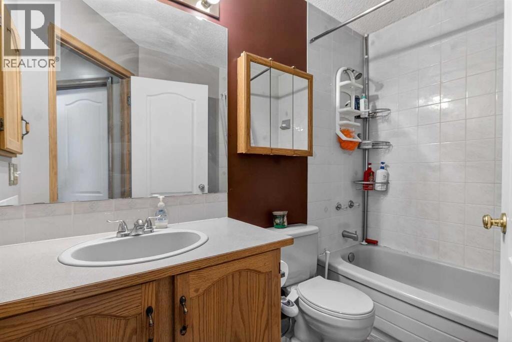 40 Erin Circle SE — photo 15